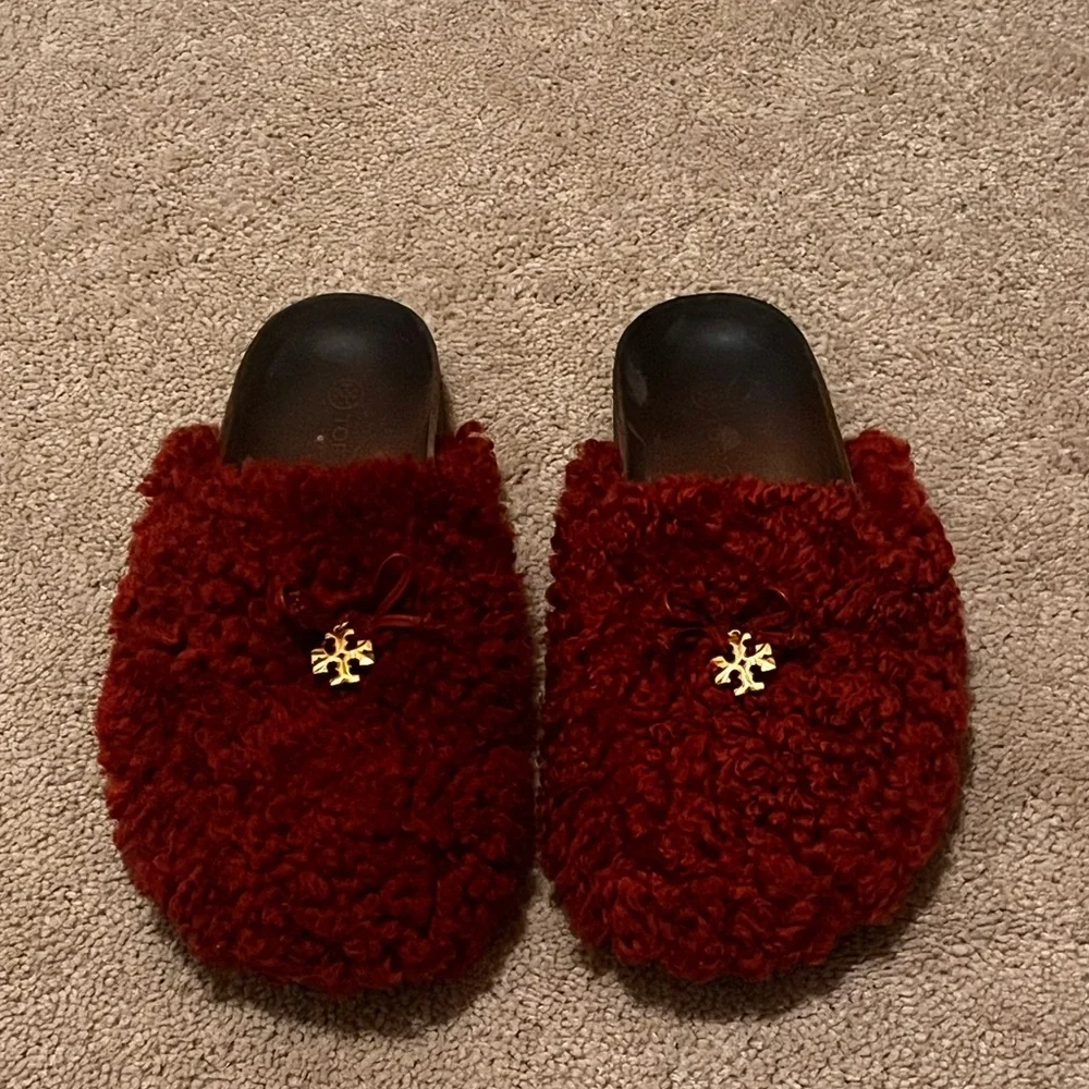 Tory Charm Mammouth Shearling Mules